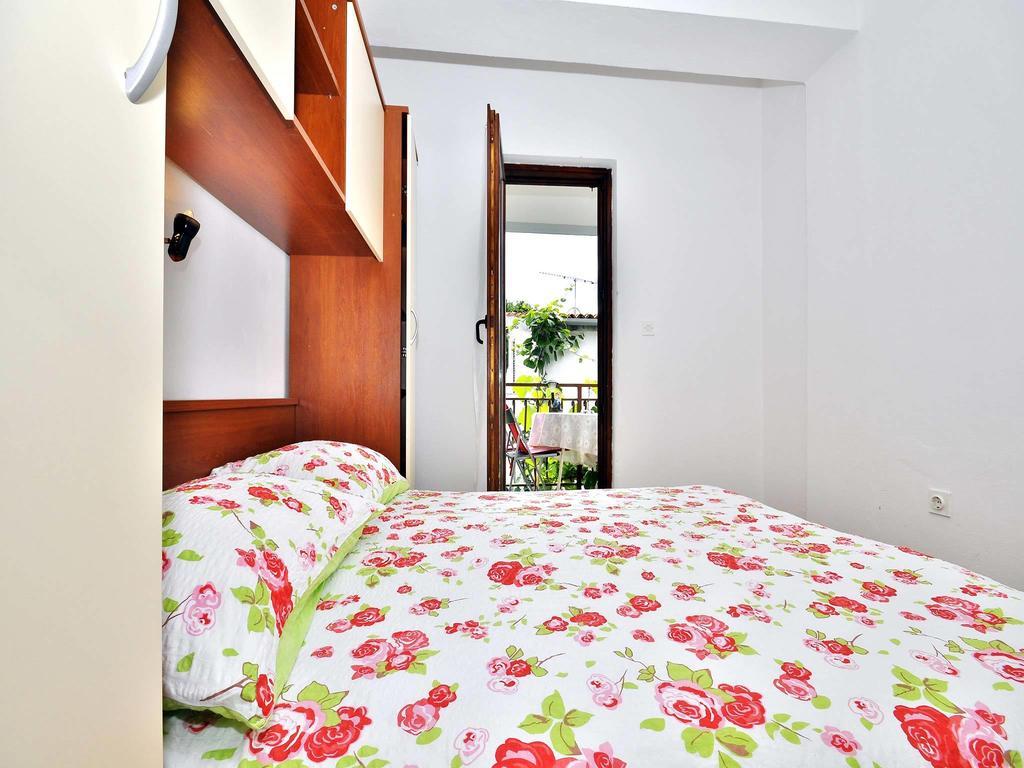 Apartments Mira 645 Porec Ruang foto