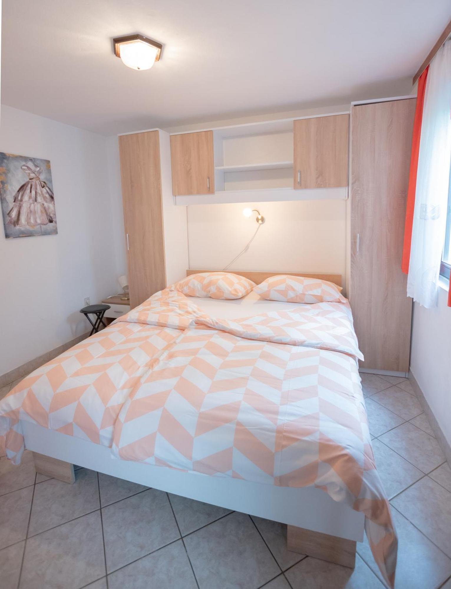 Apartments Mira 645 Porec Bagian luar foto